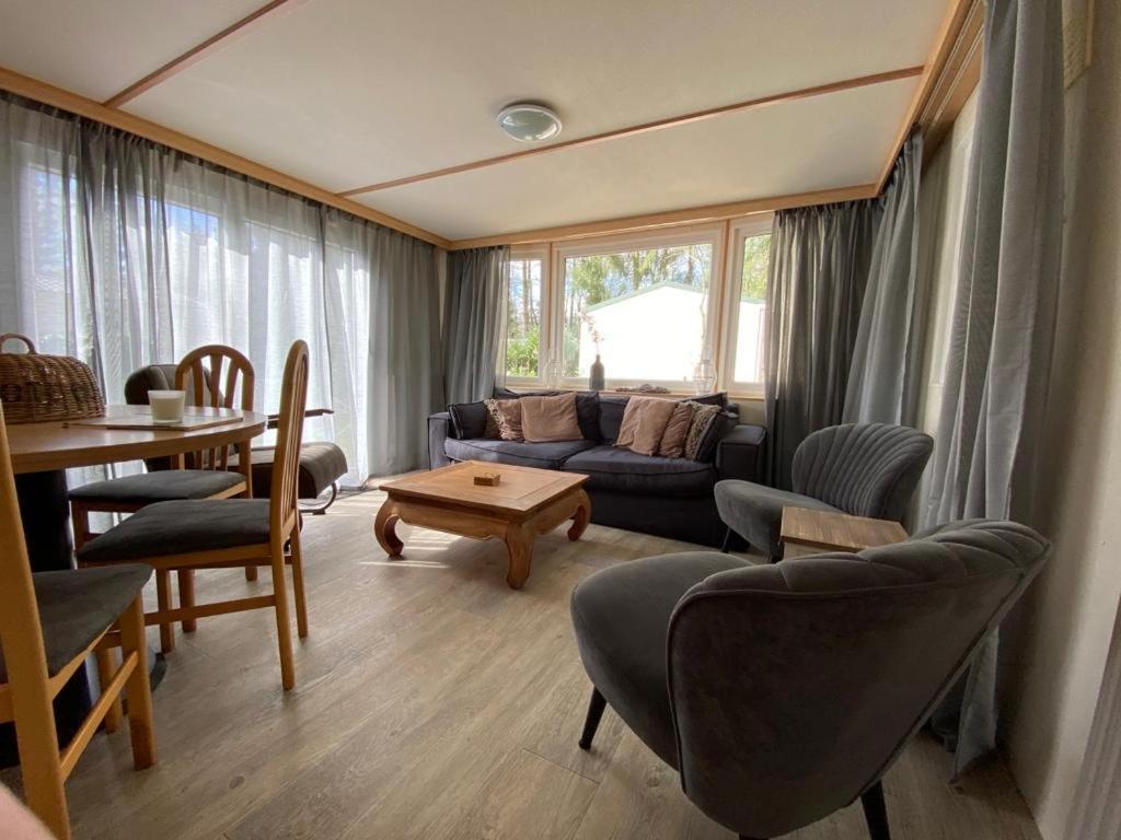 Drie De Veldkamp Hotel Епе Екстериор снимка